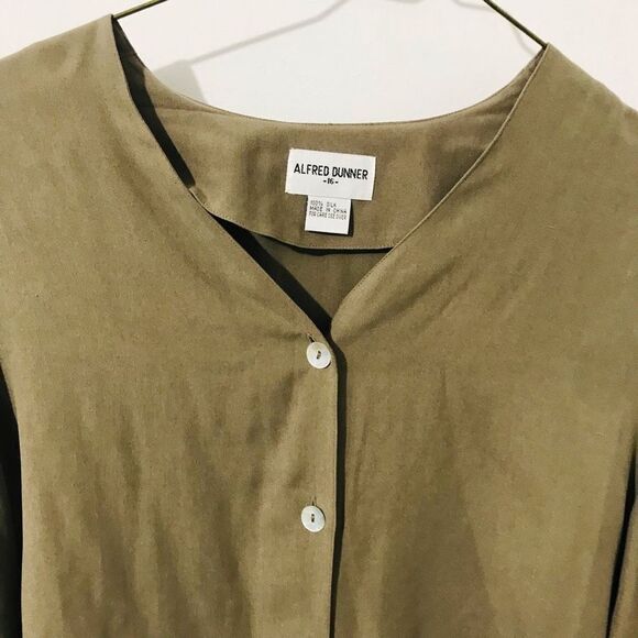 Alfred Dunner army green 100% silk long sleeve blouse.   A320￼ - Picture 2 of 6